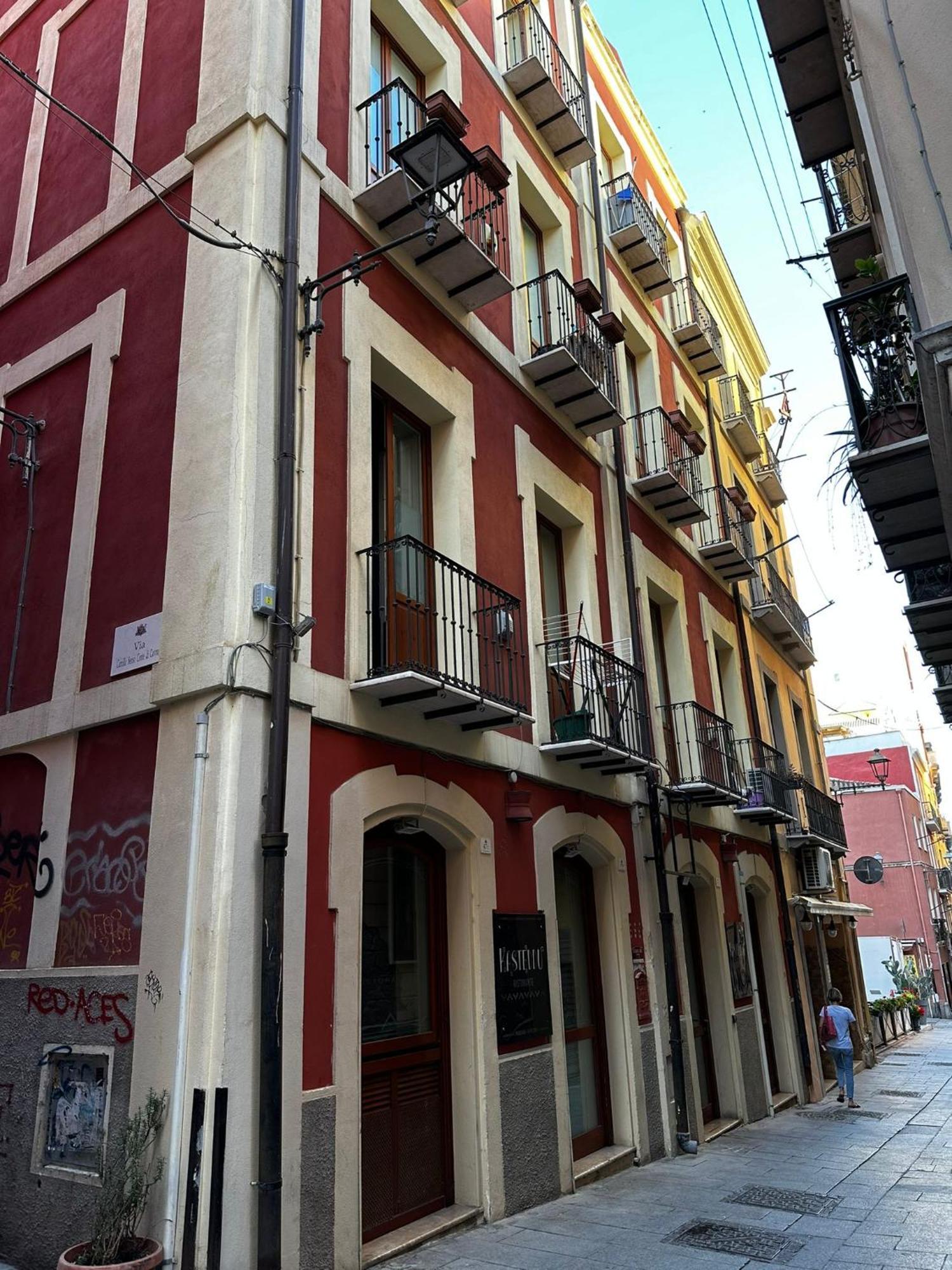 Ferienwohnung Right House - Characteristic Marina District Cagliari Exterior foto